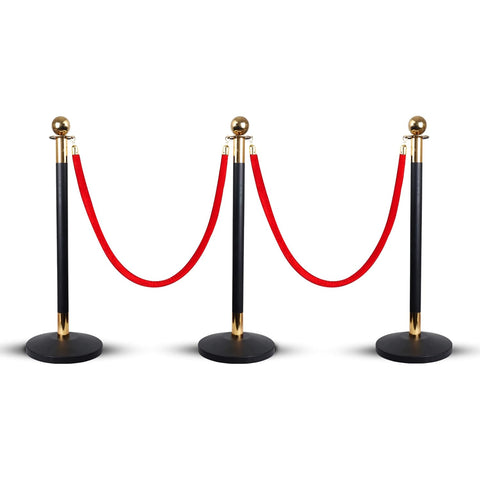 Black queue manager with red velvet rope